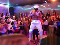 creampie doging exhib foret